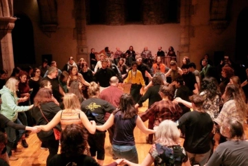 Céilí Afro Dabke Ukraine - World music céilí dance